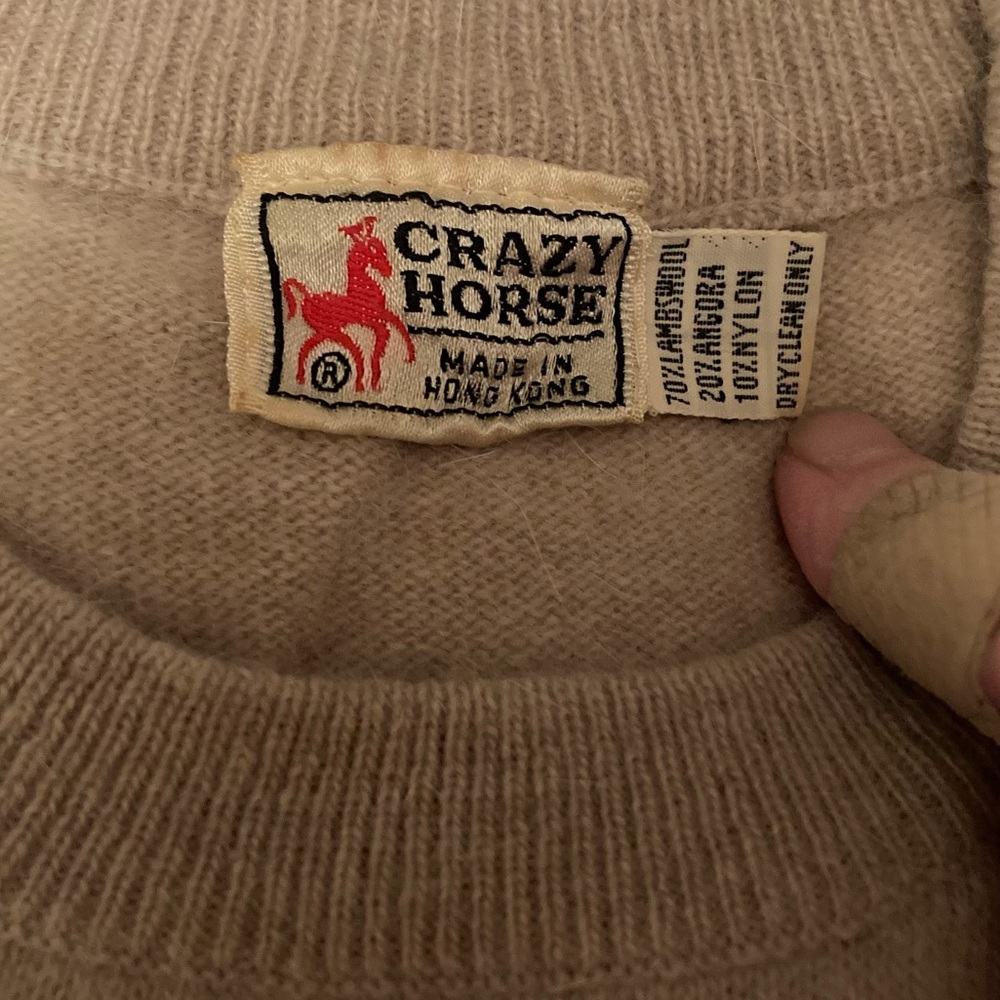 Crazy Horse Fur-Blend Vintage Sweater - Picture 9 of 9
